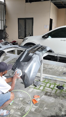 Scuto Bandung Paint - Bengkel Cat Mobil dan Body Repair Bandung — Auto painting